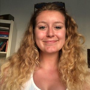 Meet your Posher, Isabella